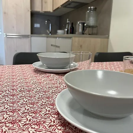 Style 1brl*** Apartment Split